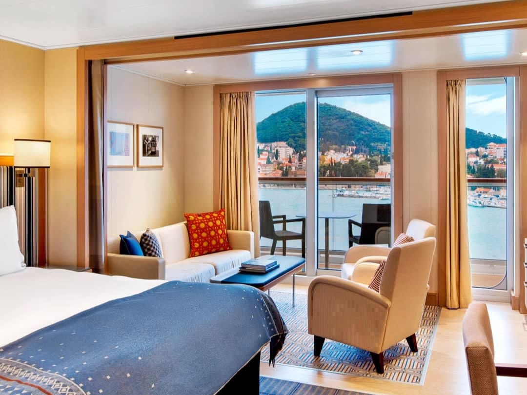 Luxury cruise ship destination experience