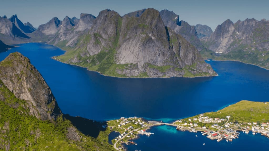 Luxury incentive travel experience by the water